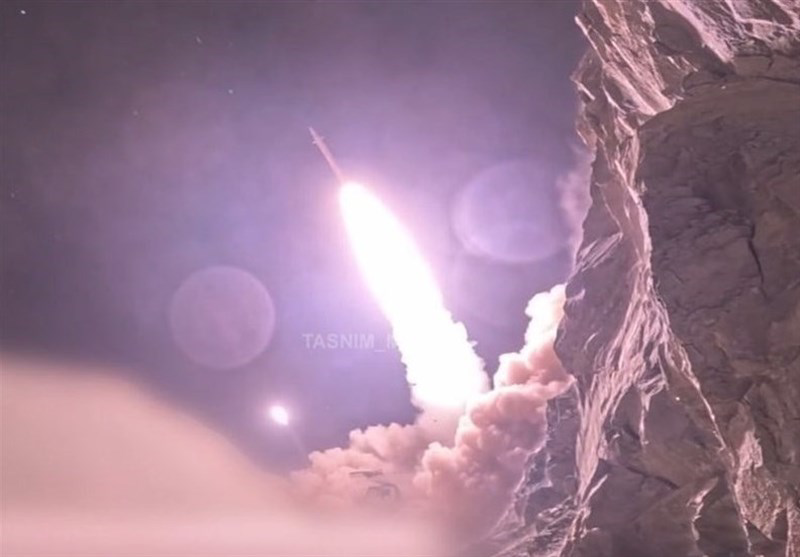 وكالة تسنيم :  ضرب قواعد أمريكية.  وتدمير ي اوكار الارهابين في تل أبيب